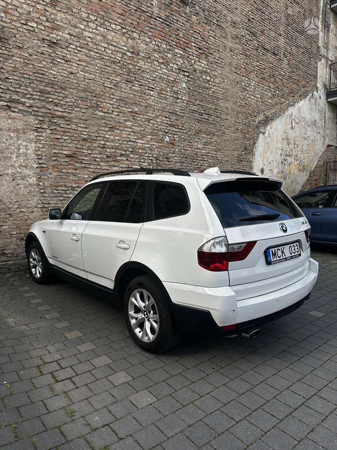 BMW X3 2009 — photo 7
