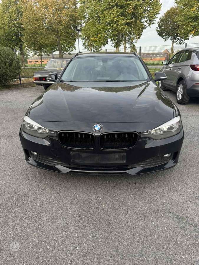 BMW 318 2013 — двигун 1995 cm³, 143 HP (105kW)