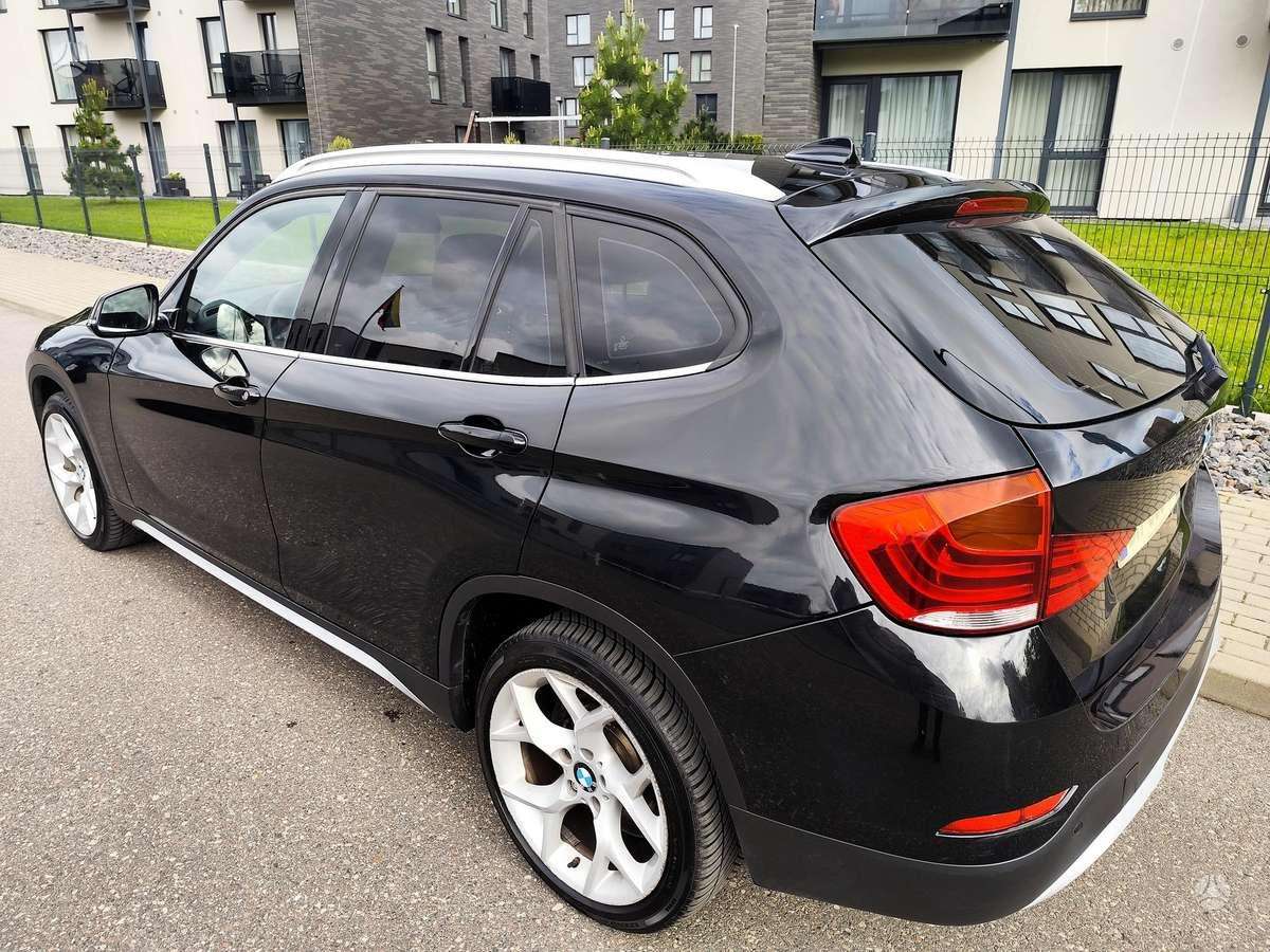 BMW X1 2014 — engine 2000 cm³
