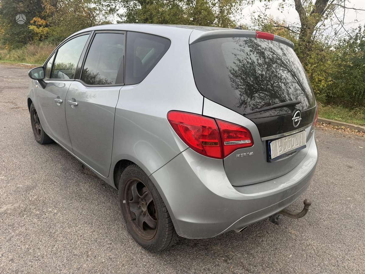 Opel Meriva 2010 — photo 9