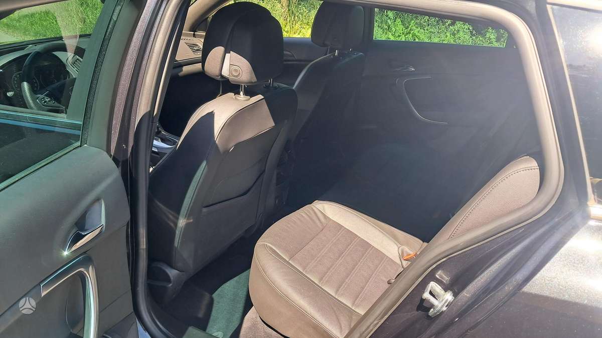 Opel Insignia 2014 — photo 14