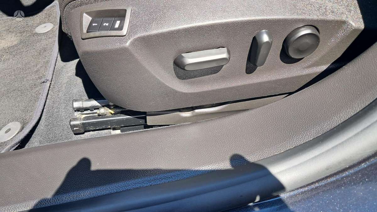 Opel Insignia 2014 — photo 16