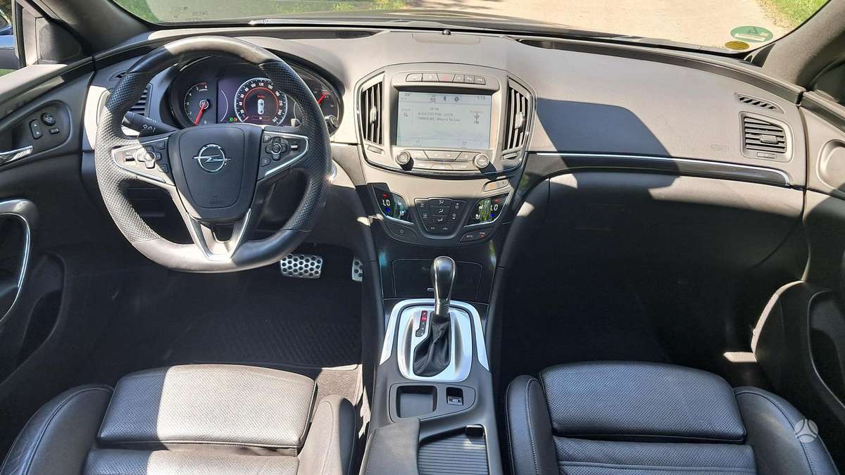 Opel Insignia 2014 — photo 9
