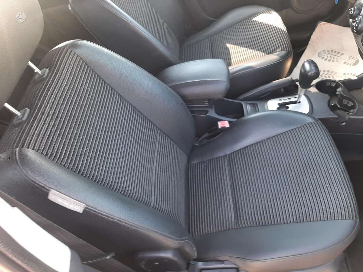 Kia Sportage 2008 — photo 12