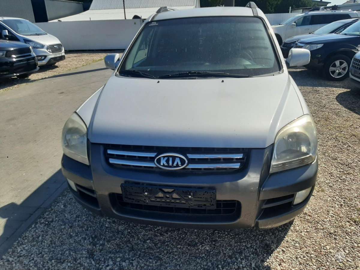 Kia Sportage 2008 — rear view