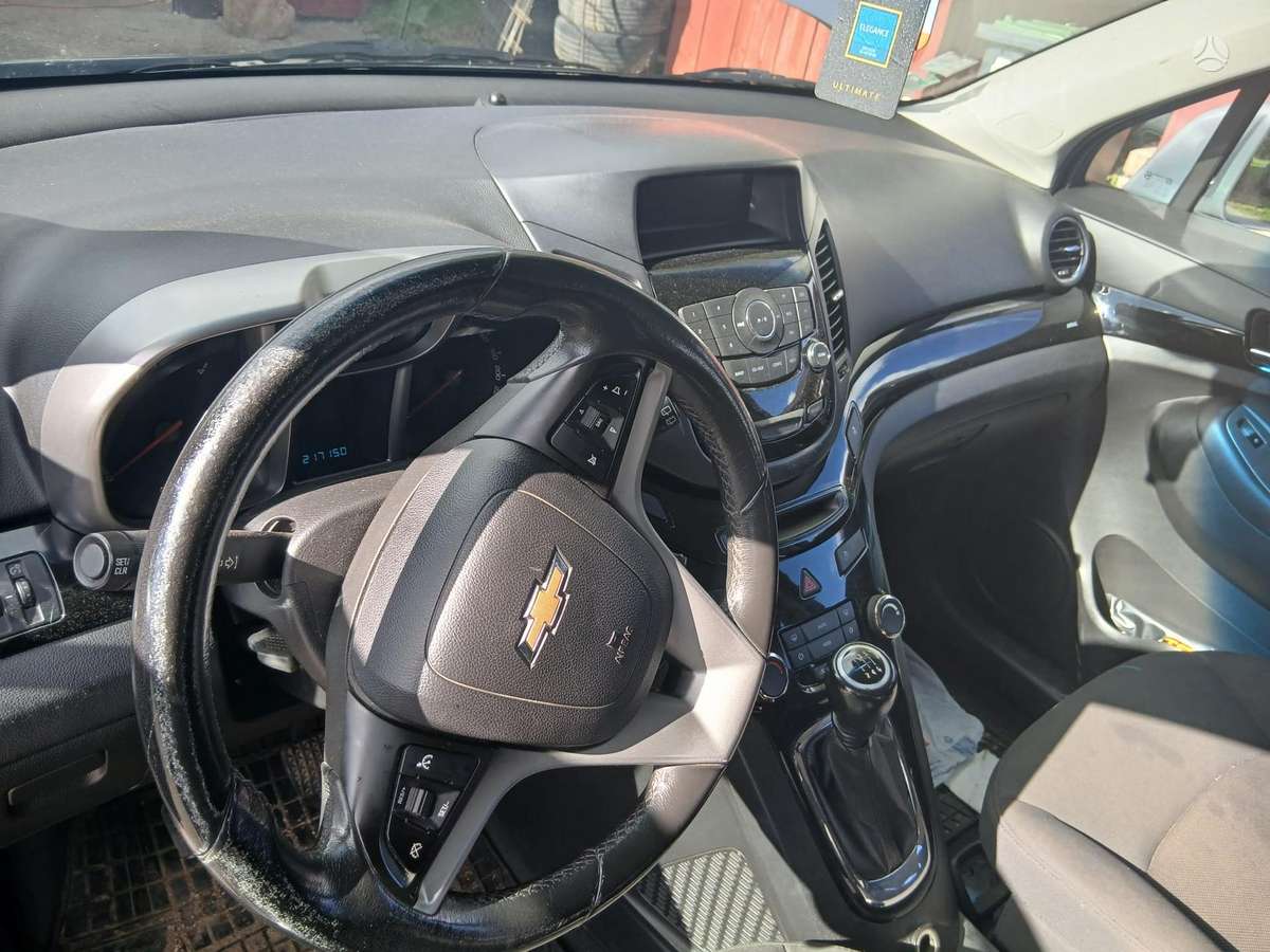 Chevrolet Orlando 2012 — photo 10