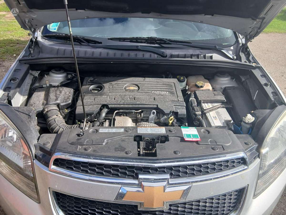 Chevrolet Orlando 2012 — photo 8