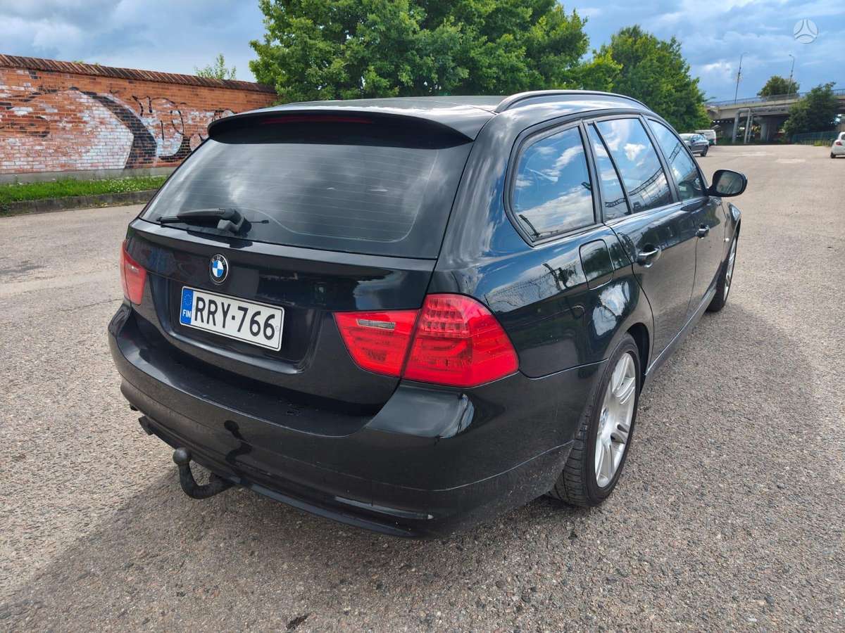 BMW 316 2010 — engine 2000 cm³, 116 HP (85kW)