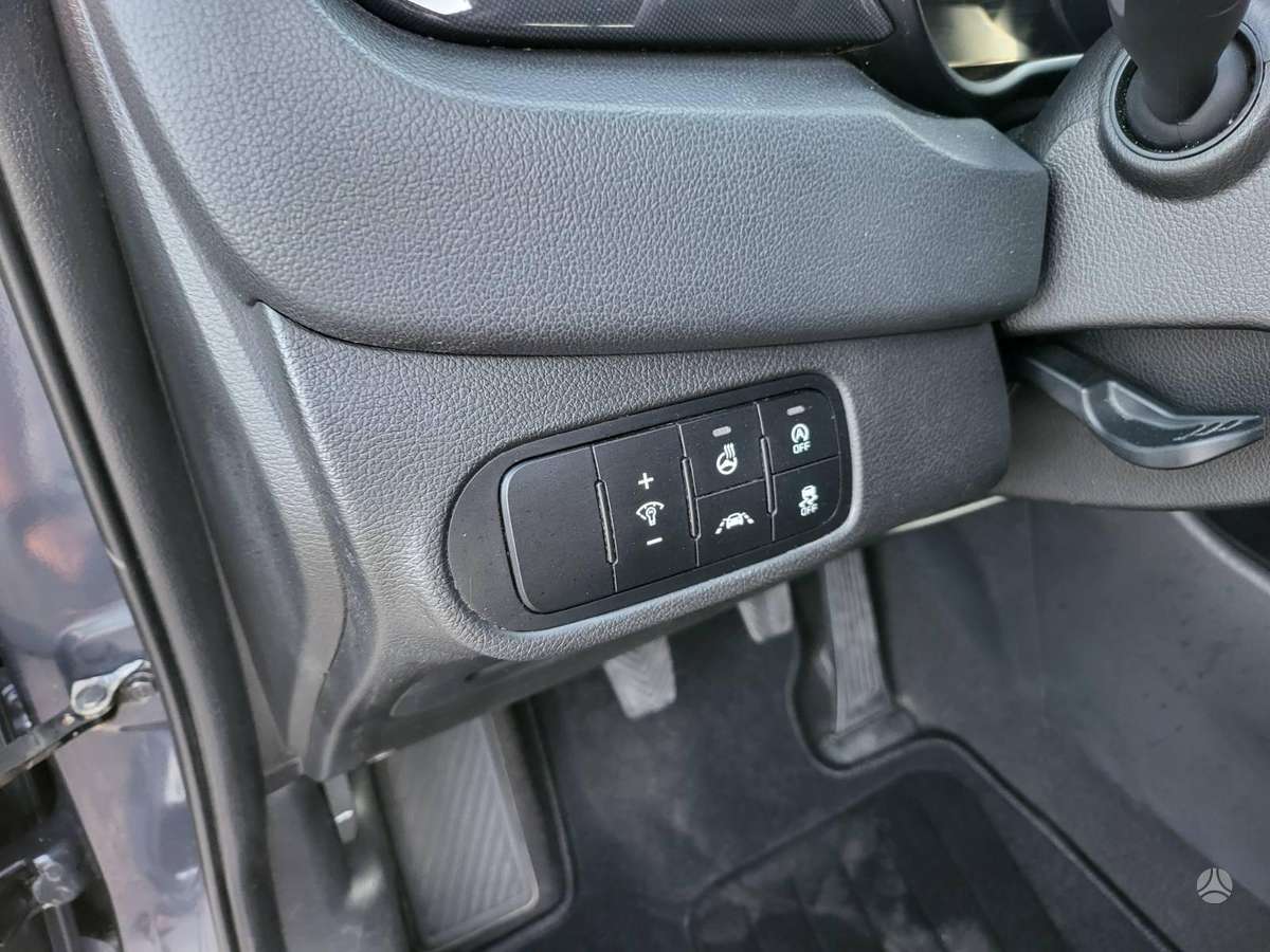 Kia Carens 2013 — photo 11