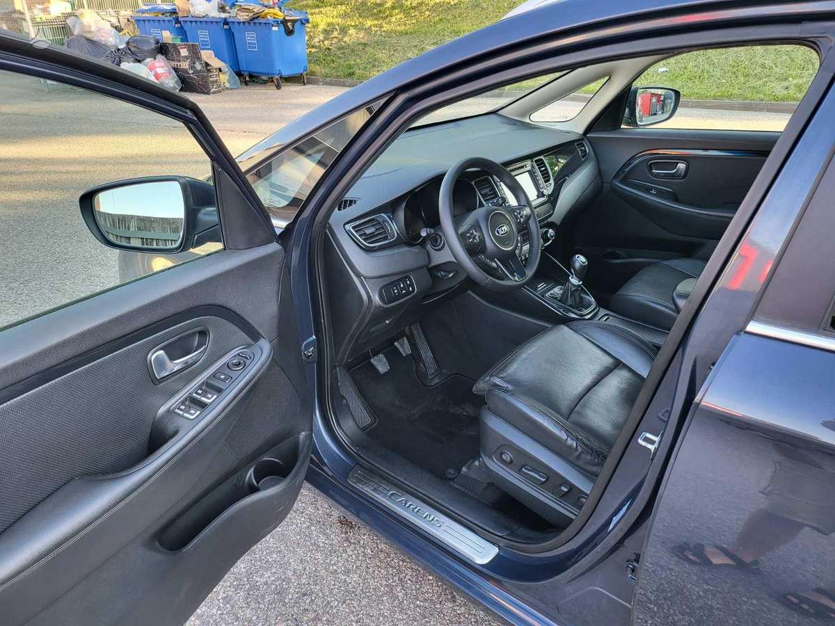 Kia Carens 2013 — photo 5