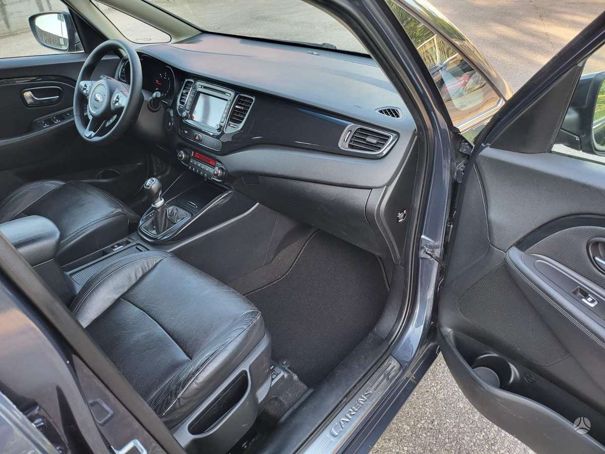 Kia Carens 2013 — photo 6