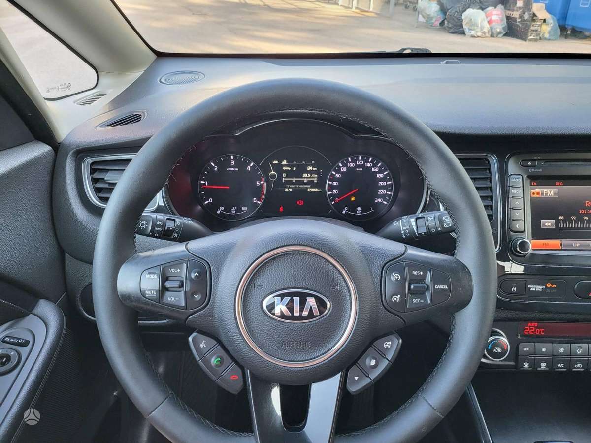 Kia Carens 2013 — photo 7