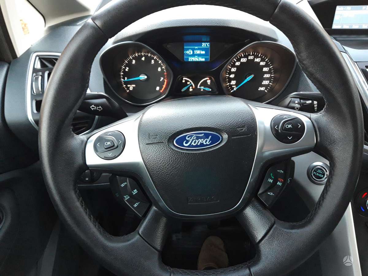 Ford Grand 2011 — photo 20