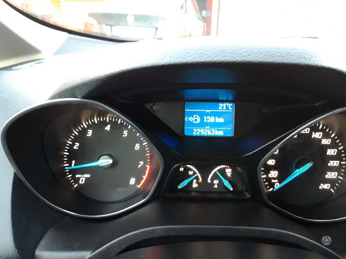 Ford Grand 2011 — photo 22
