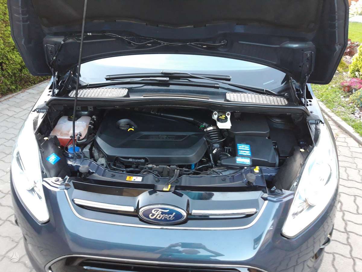 Ford Grand 2011 — photo 23