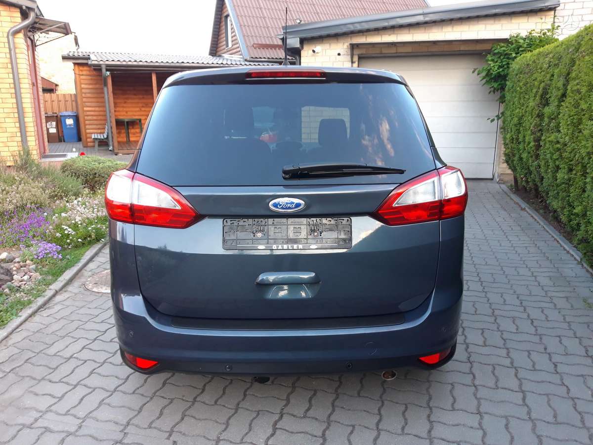 Ford Grand 2011 — photo 5