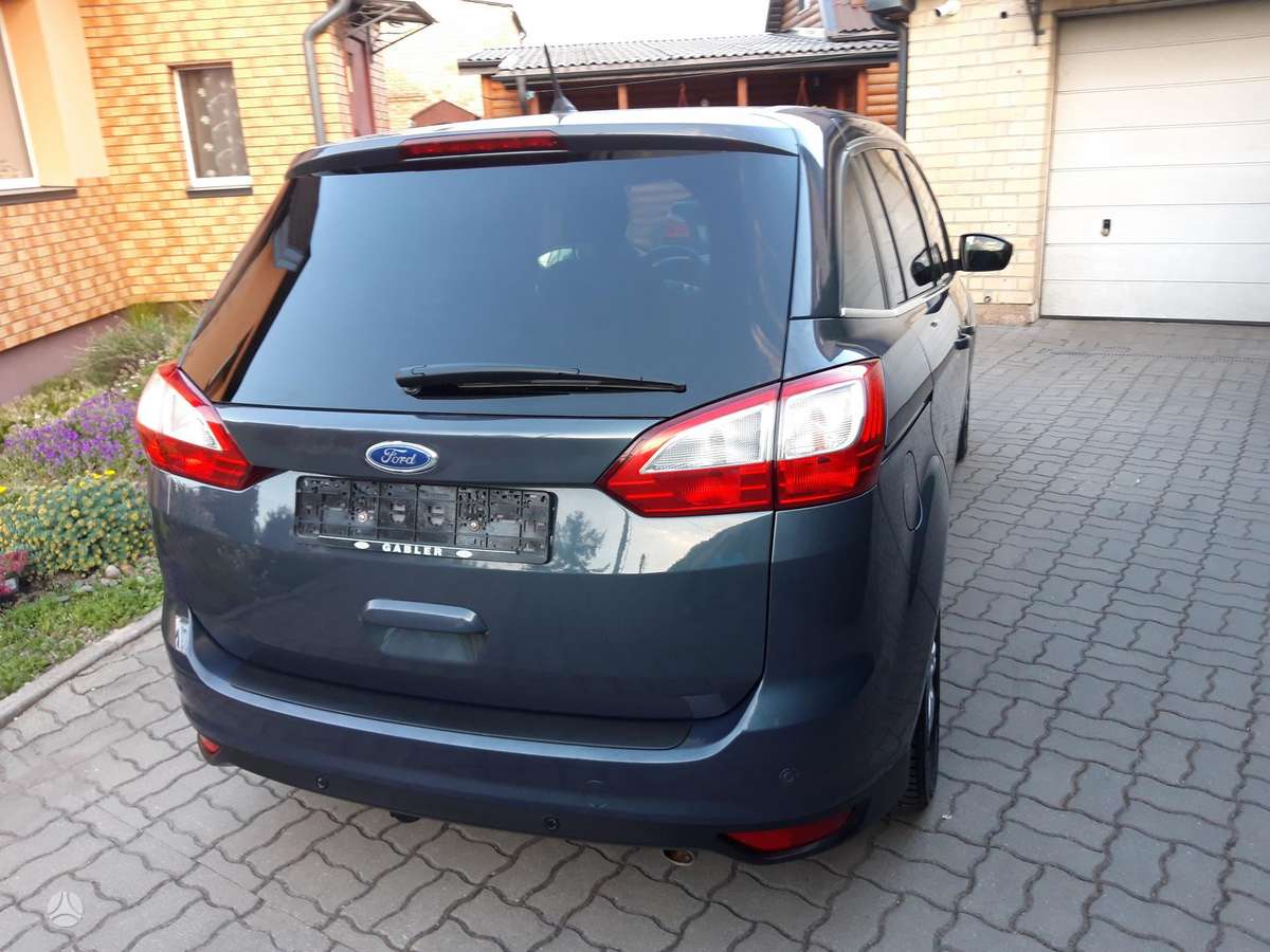 Ford Grand 2011 — photo 6