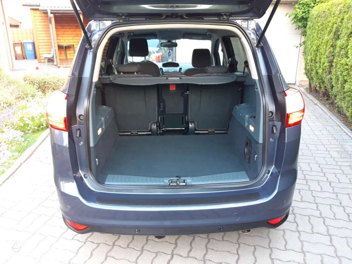 Ford Grand 2011 — photo 8
