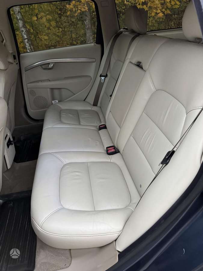 Volvo V70 2008 — photo 18