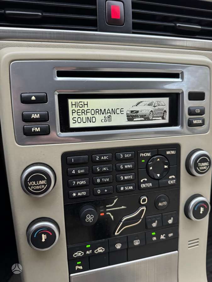 Volvo V70 2008 — photo 25