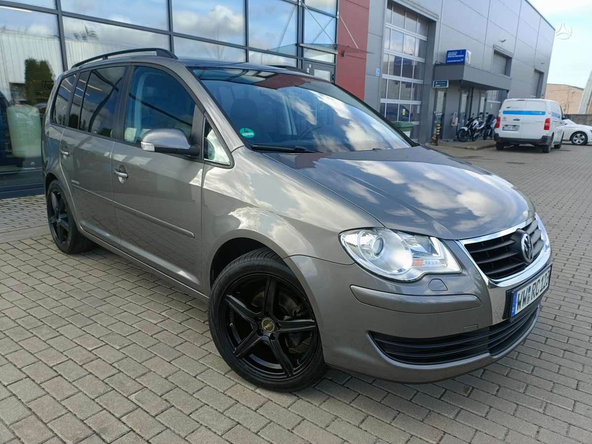 Volkswagen Touran 2008 — photo 11