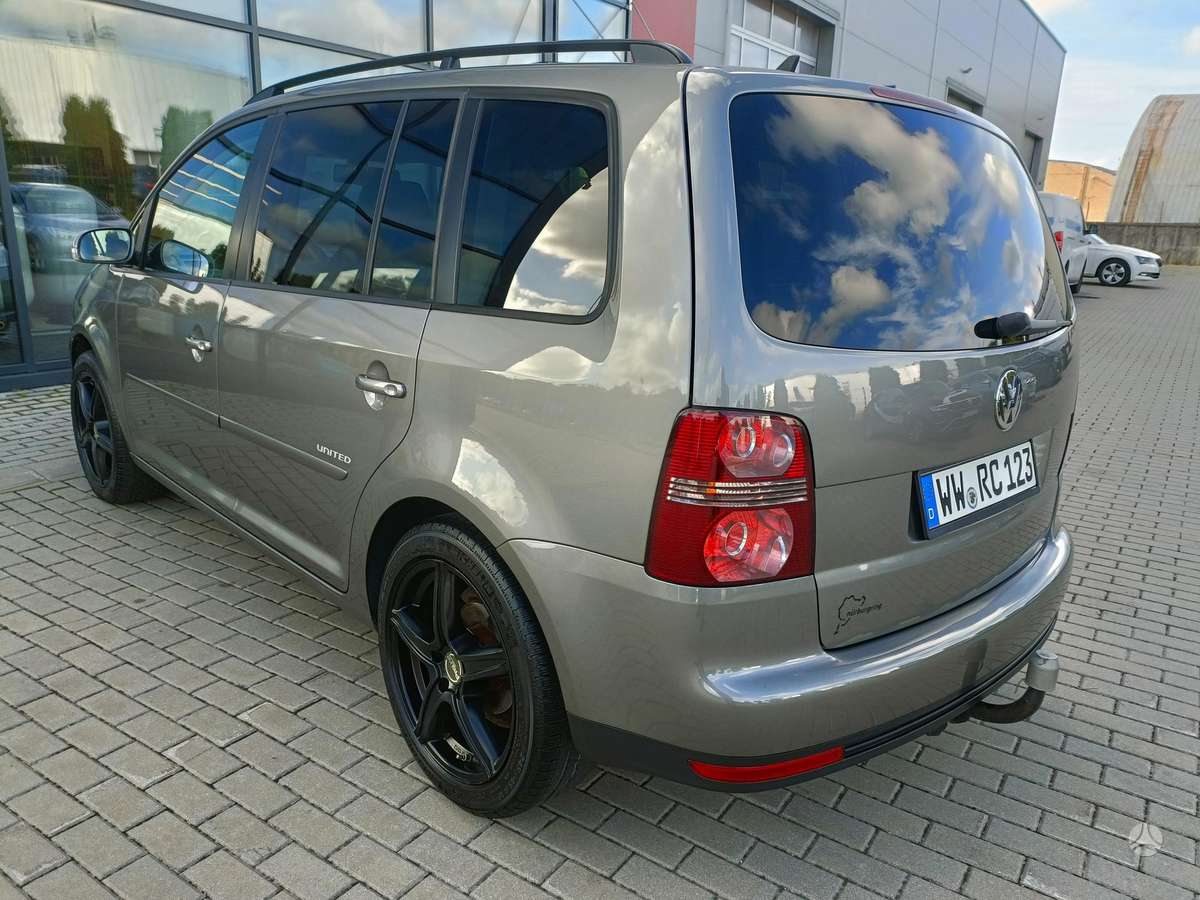 Volkswagen Touran 2008 — photo 15