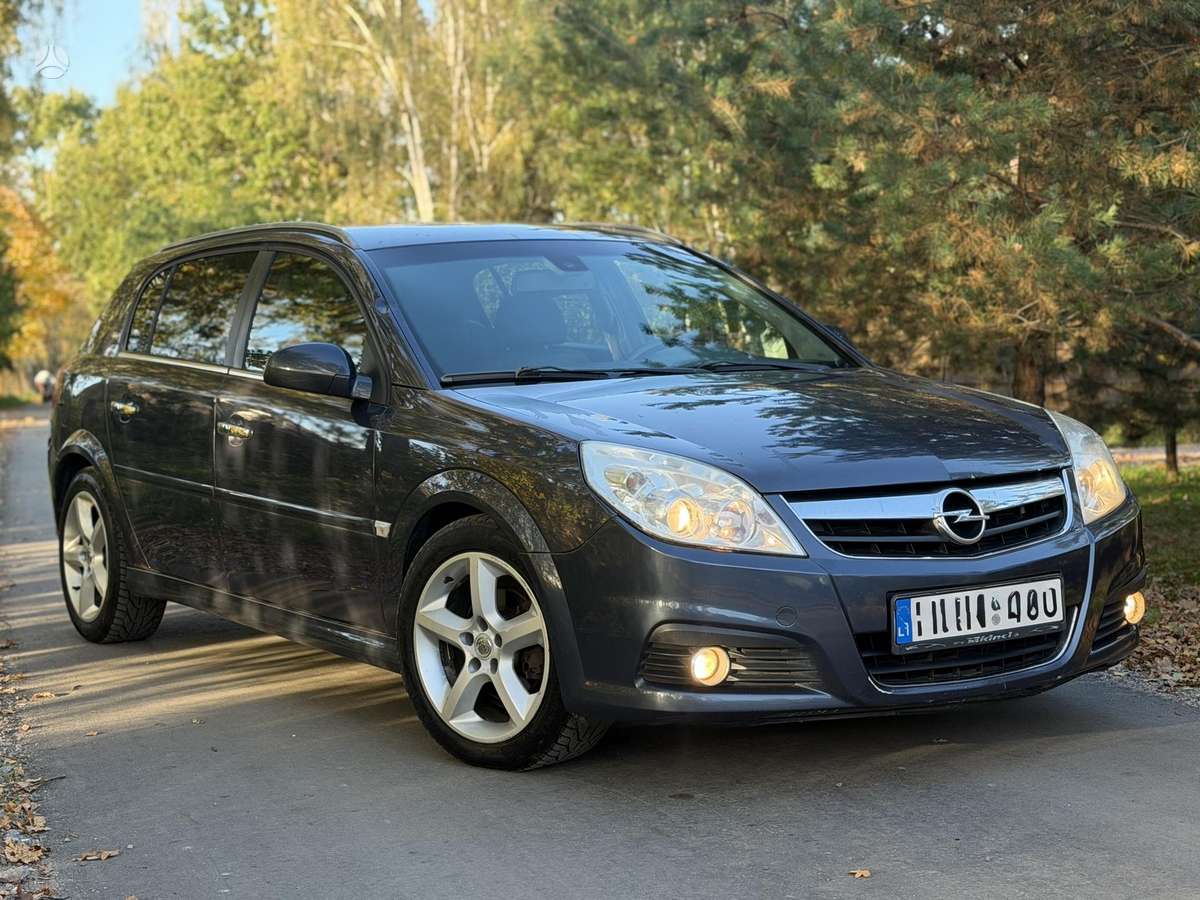 Opel Signum 2007 — салон