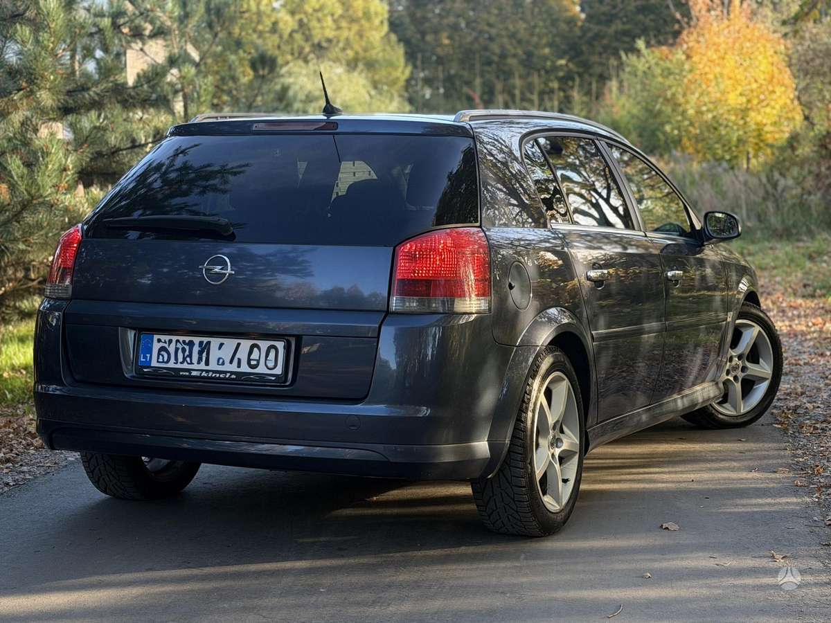 Opel Signum 2007 — двигун 1910 cm³, 150 HP (110kW)