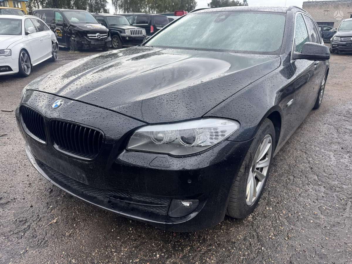 BMW 520 2013 — фото 10
