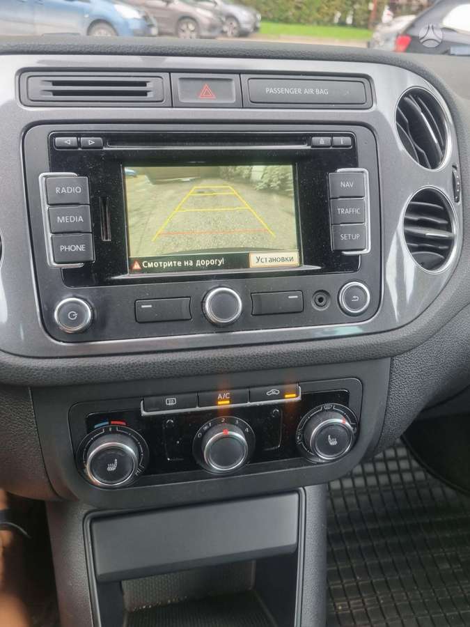 Volkswagen Tiguan 2012 — photo 8
