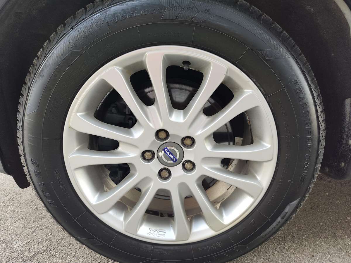 Volvo XC60 2010 — photo 12