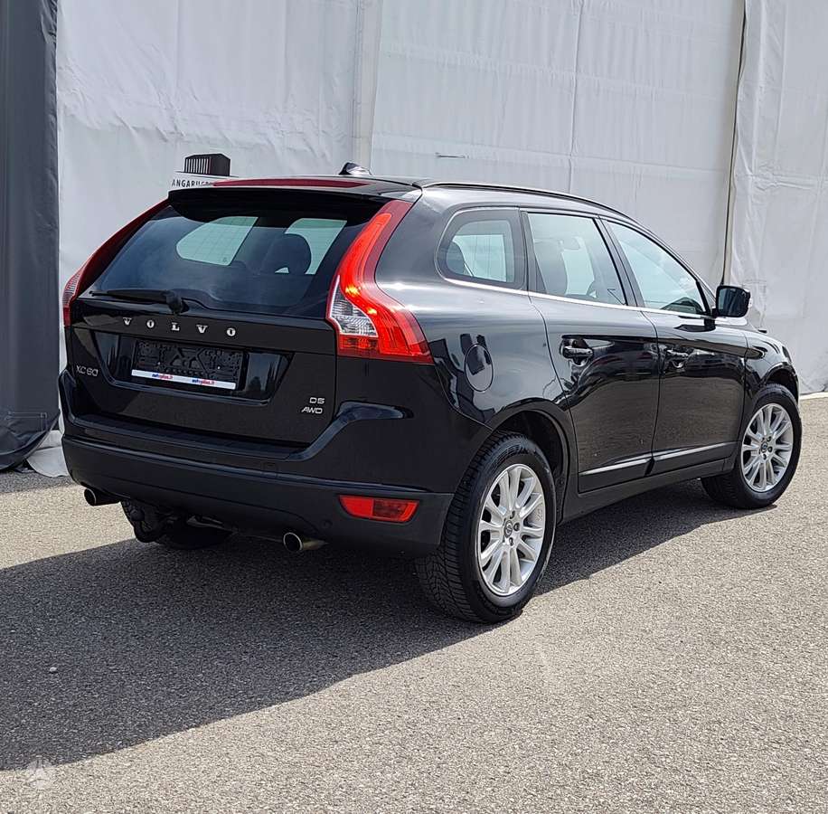 Volvo XC60 2010 — photo 6