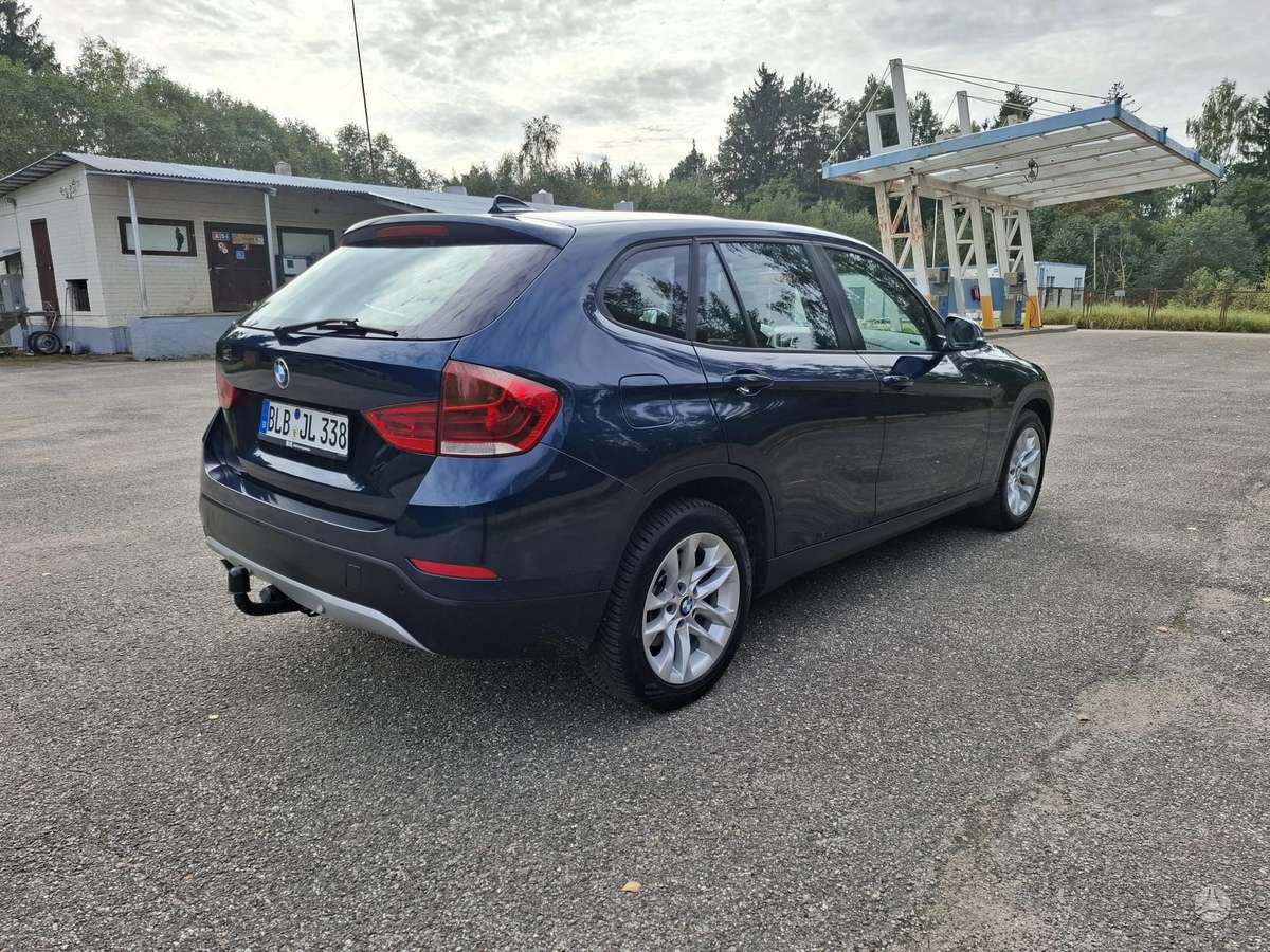 BMW X1 2014 — interior