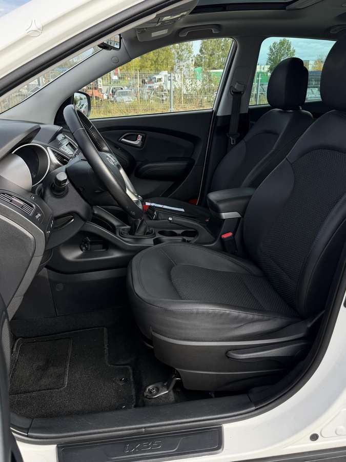 Hyundai ix35 2013 — photo 14