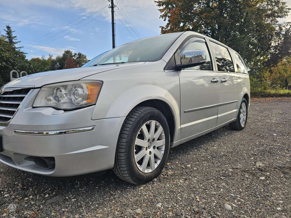 Chrysler Grand 2009 — photo 10