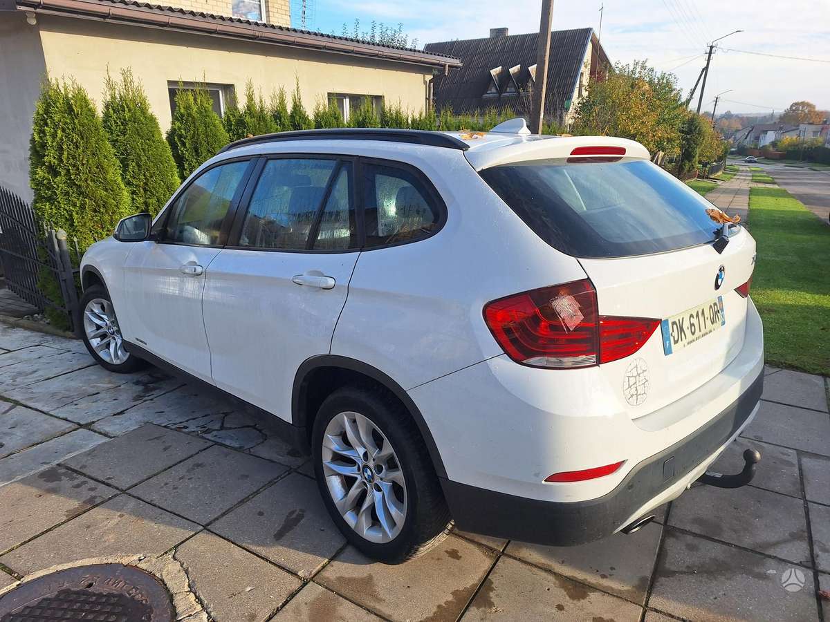 BMW X1 2014 — engine 1995 cm³, 143 HP (105kW)