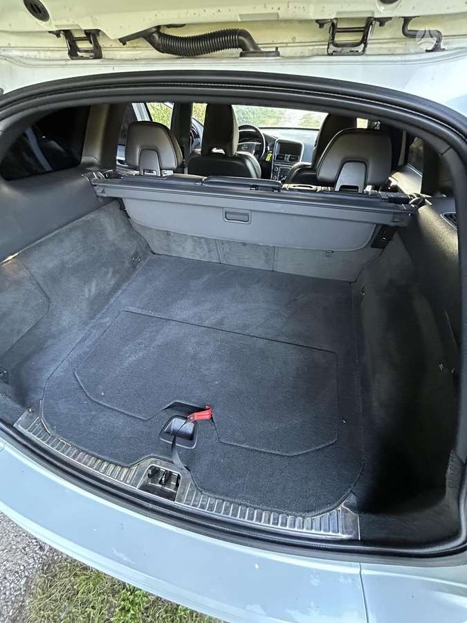 Volvo XC60 2013 — photo 22