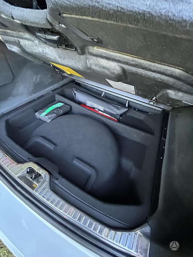Volvo XC60 2013 — photo 23