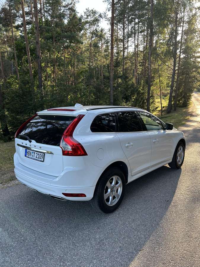 Volvo XC60 2013 — photo 9