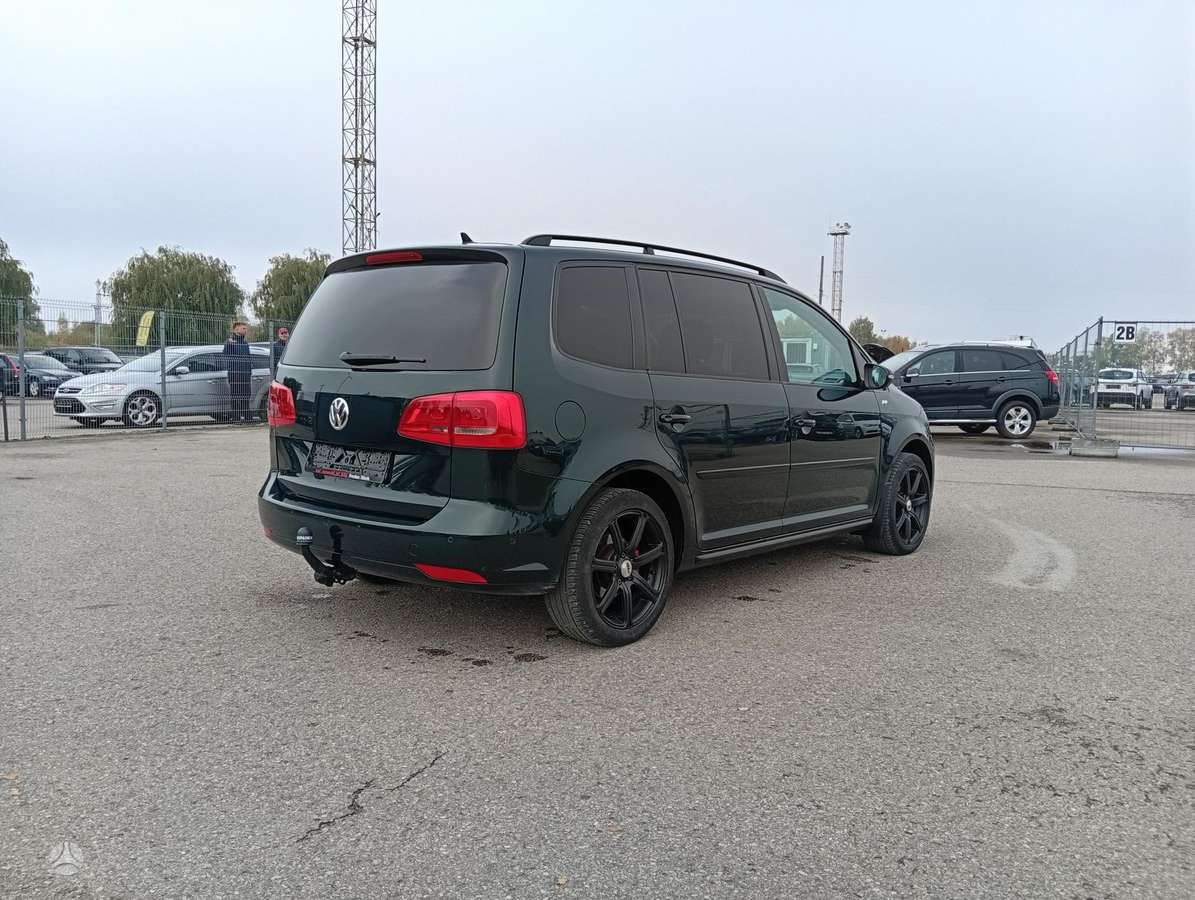 Volkswagen Touran 2014 — photo 6