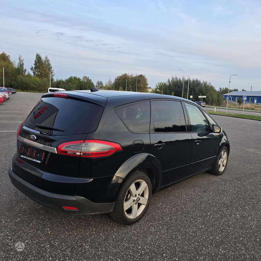 Ford S-MAX 2012 — салон