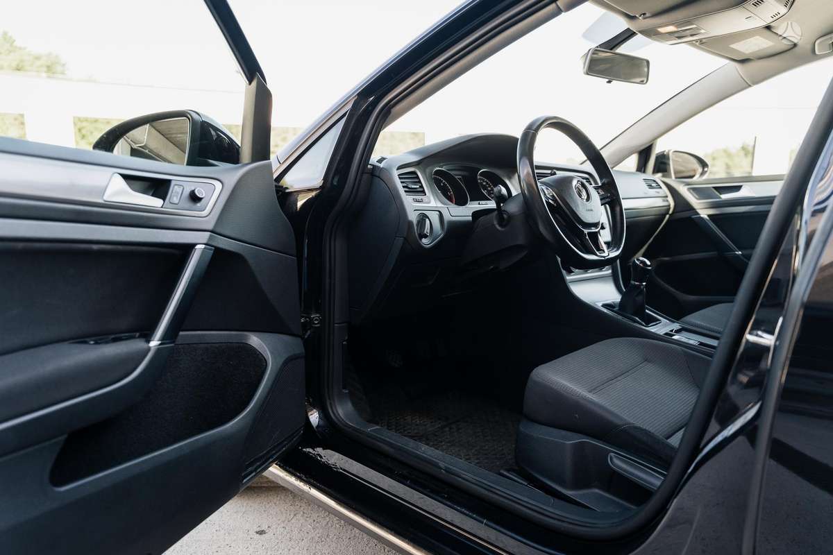 Volkswagen Golf 2015 — photo 16