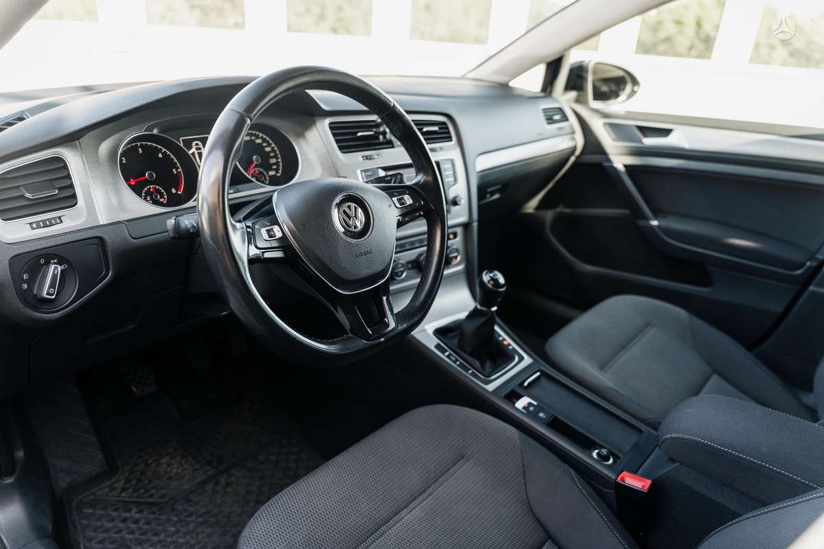 Volkswagen Golf 2015 — photo 17