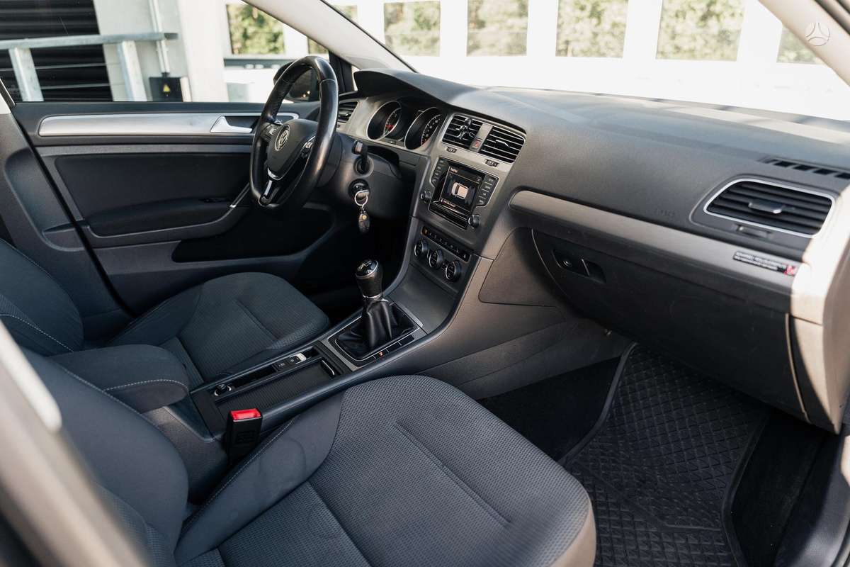 Volkswagen Golf 2015 — photo 21