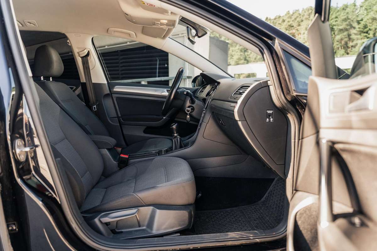 Volkswagen Golf 2015 — photo 22