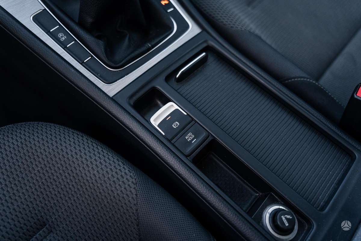 Volkswagen Golf 2015 — photo 27