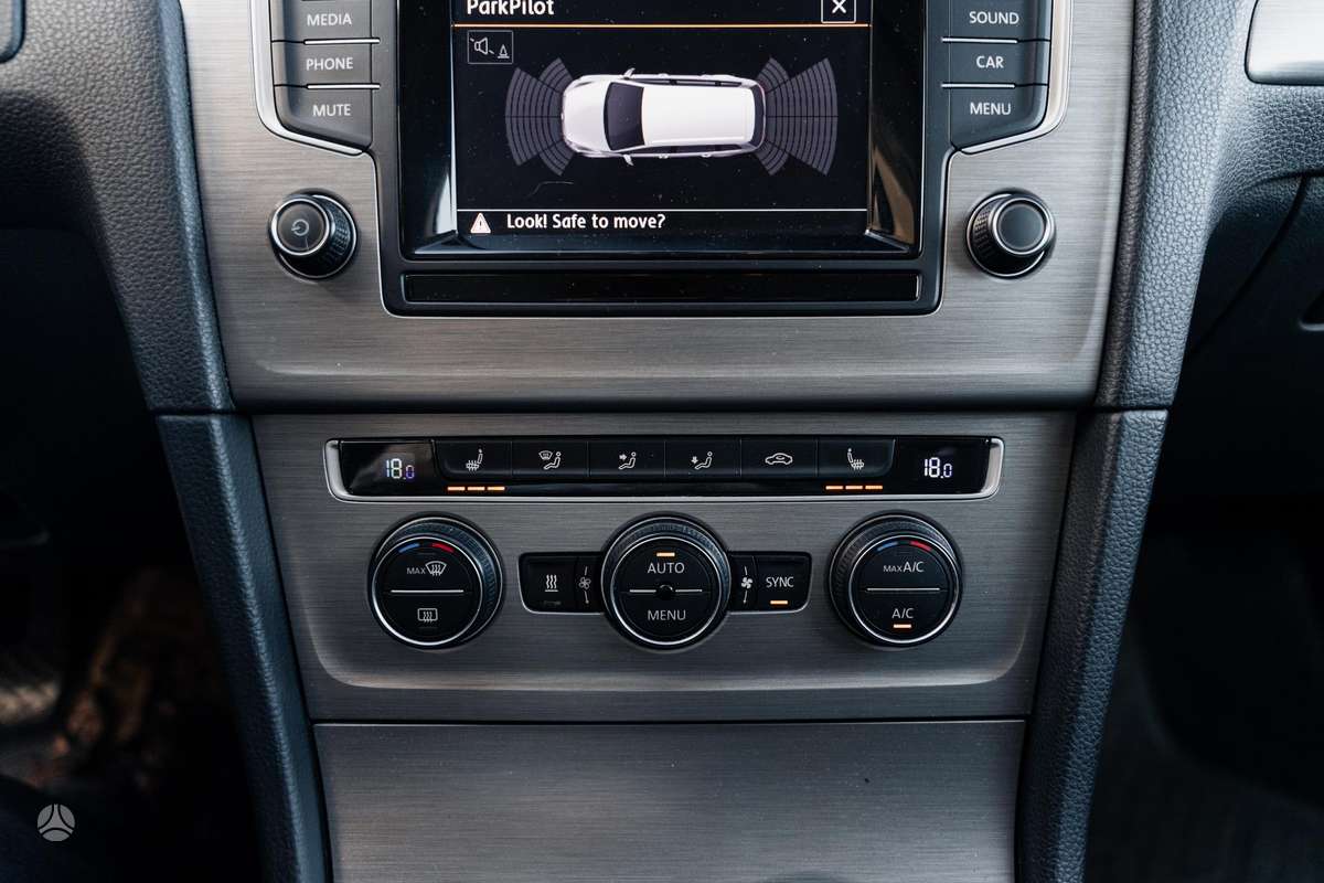 Volkswagen Golf 2015 — photo 29