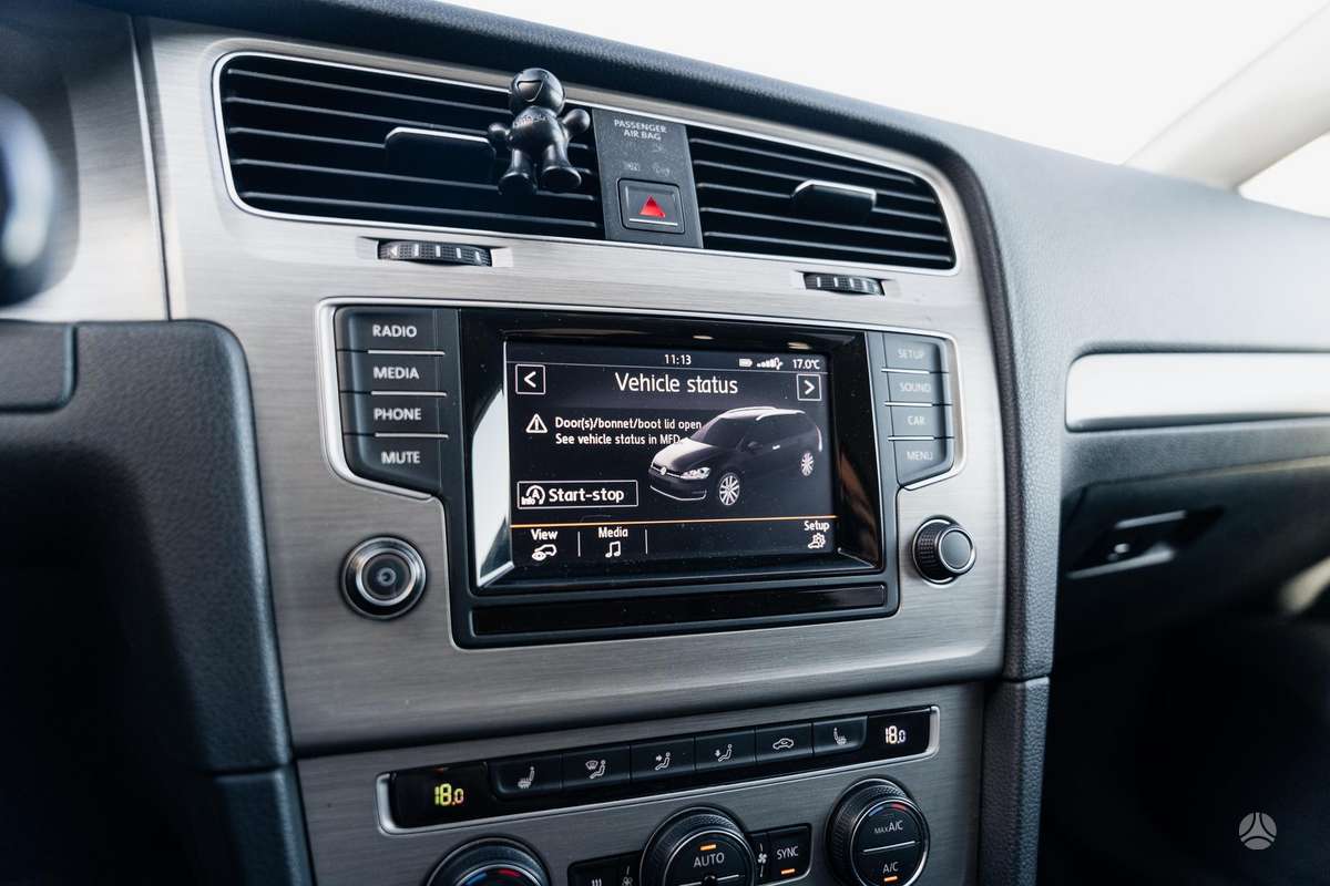 Volkswagen Golf 2015 — photo 31