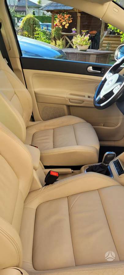 Volkswagen Golf 2011 — photo 15