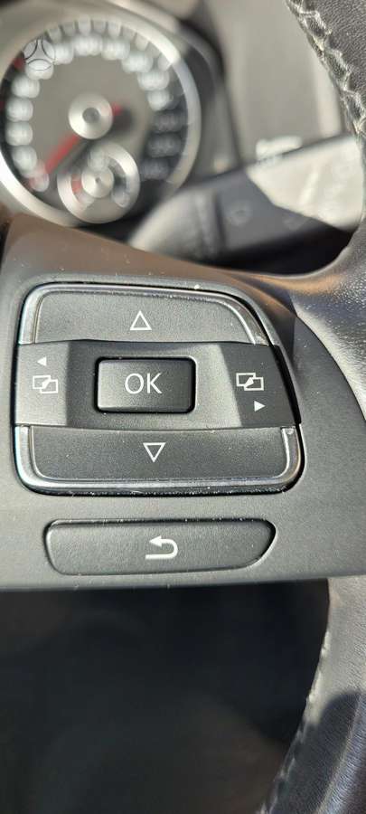 Volkswagen Golf 2011 — photo 24